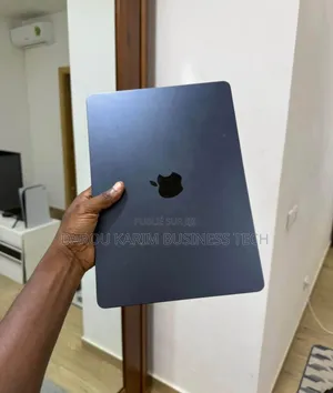 Nouveau Apple MacBook Air 2022 M2 8GB Apple M2 SSD 256GB