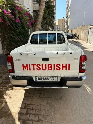 Mitsubishi L200 2021 Noir