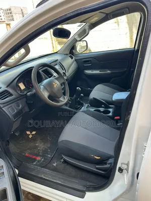 Mitsubishi L200 2021 Noir