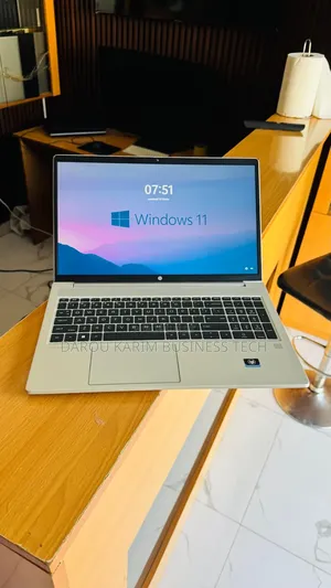 Nouveau HP ProBook 445 G9 16GB AMD Ryzen 5 SSD 256GB