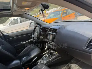 Mitsubishi RVR 2016 Gris