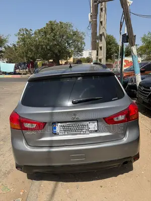 Mitsubishi RVR 2016 Gris