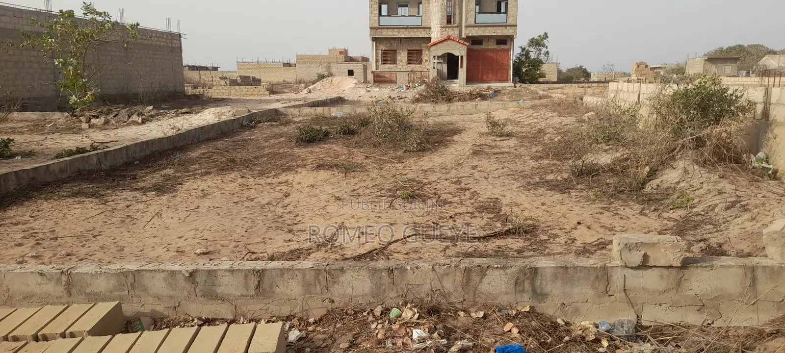 Terrain Mbambilor Route De Lac Rose