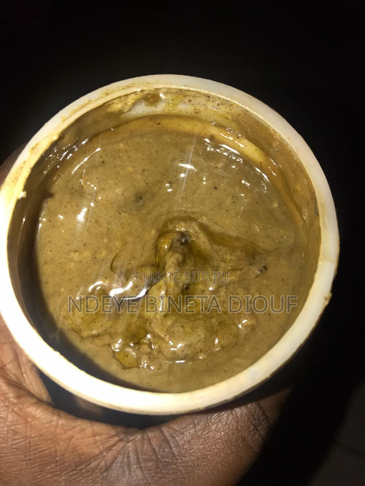 Savon Gommant Teint Noir