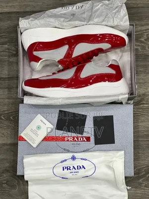 Prada en 6 Couleurs by Kb