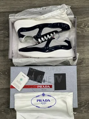 Prada en 6 Couleurs by Kb