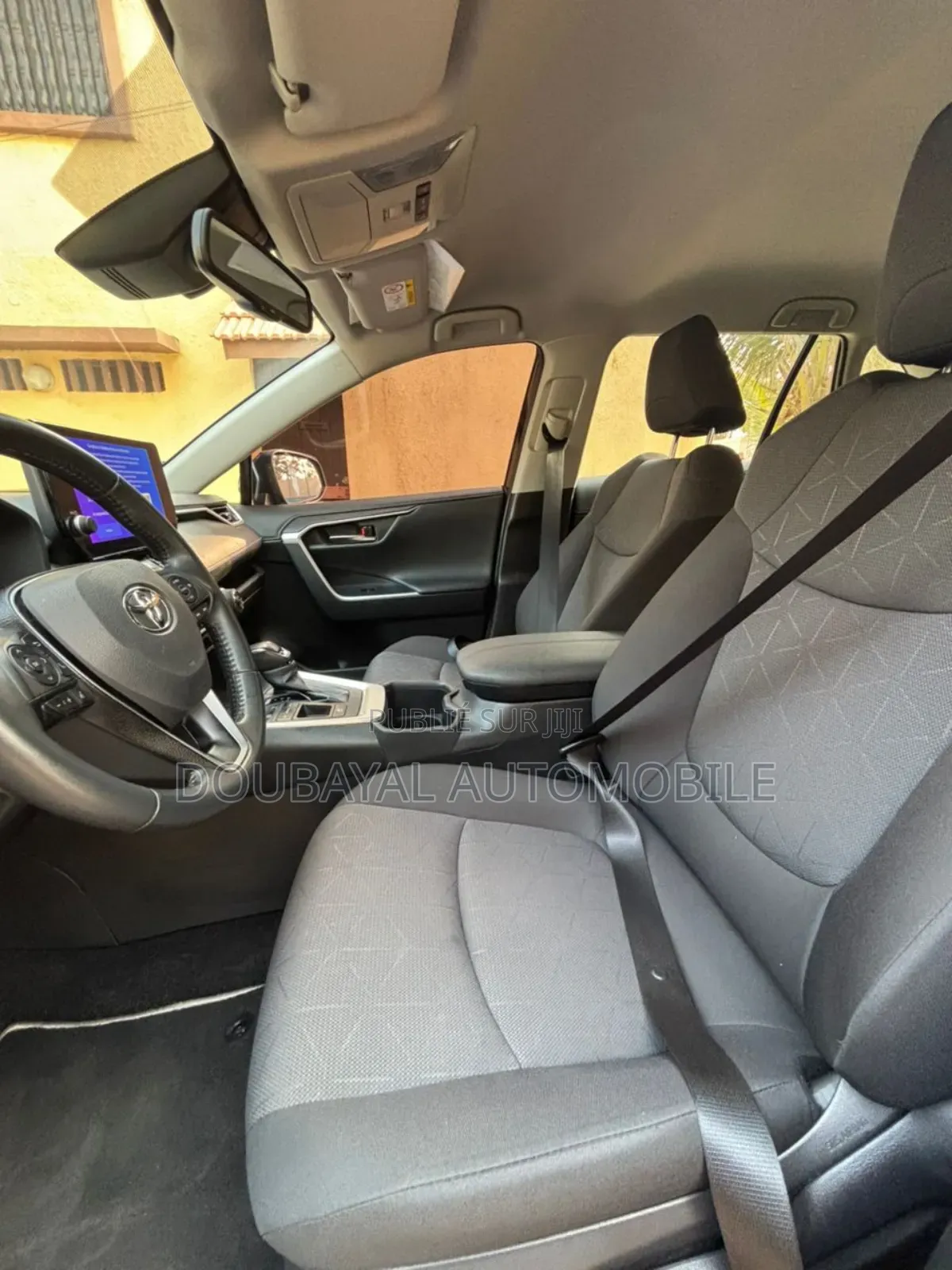 Toyota RAV4 2023 Blanc