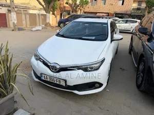 Toyota Auris 2017 Blanc