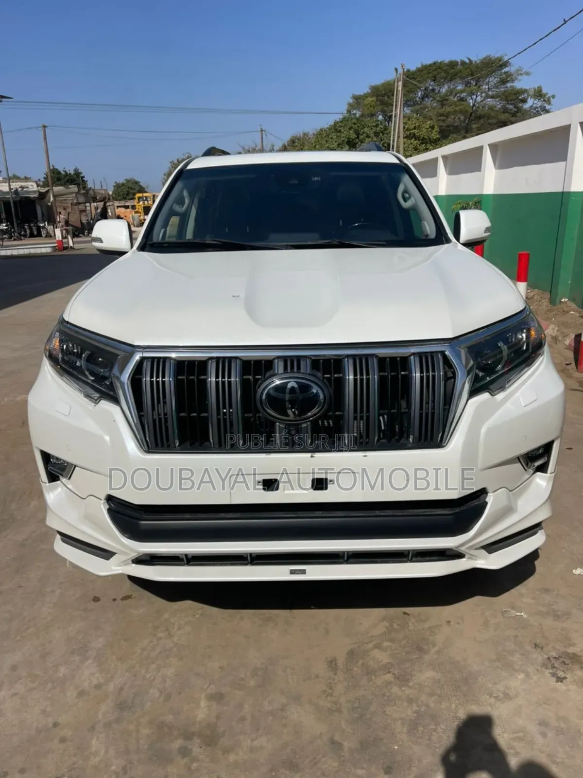 Toyota Land Cruiser Prado 2022 Black
