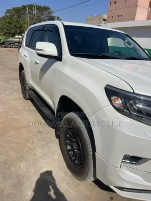 Toyota Land Cruiser Prado 2022 Black
