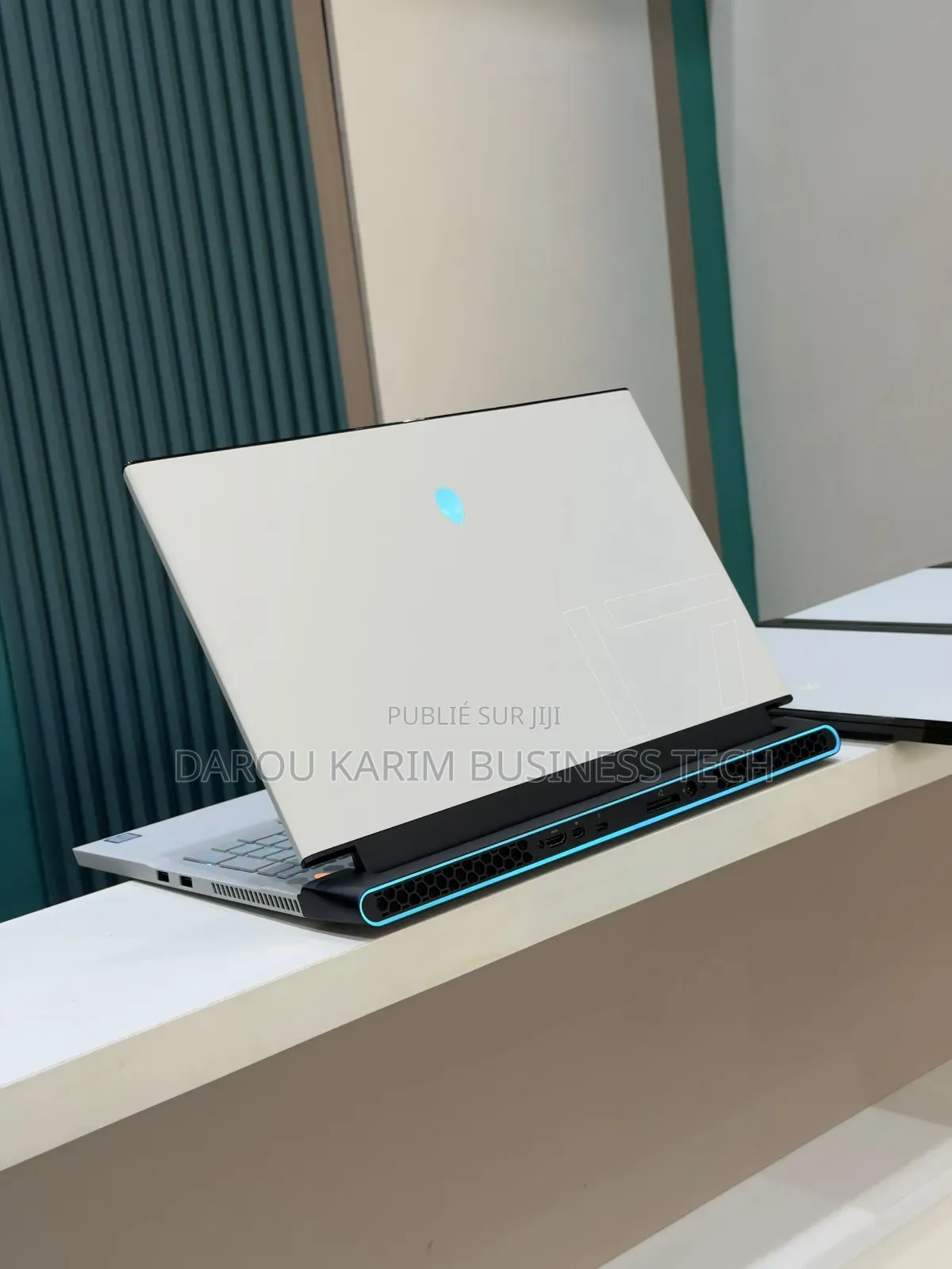 Nouveau Alienware M17x R2 16GB Intel Core I7 SSD 512GB