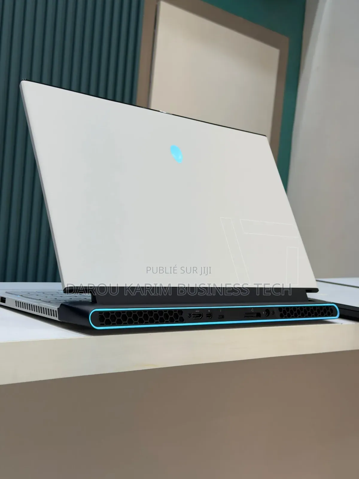Nouveau Alienware M17x R2 16GB Intel Core I7 SSD 512GB