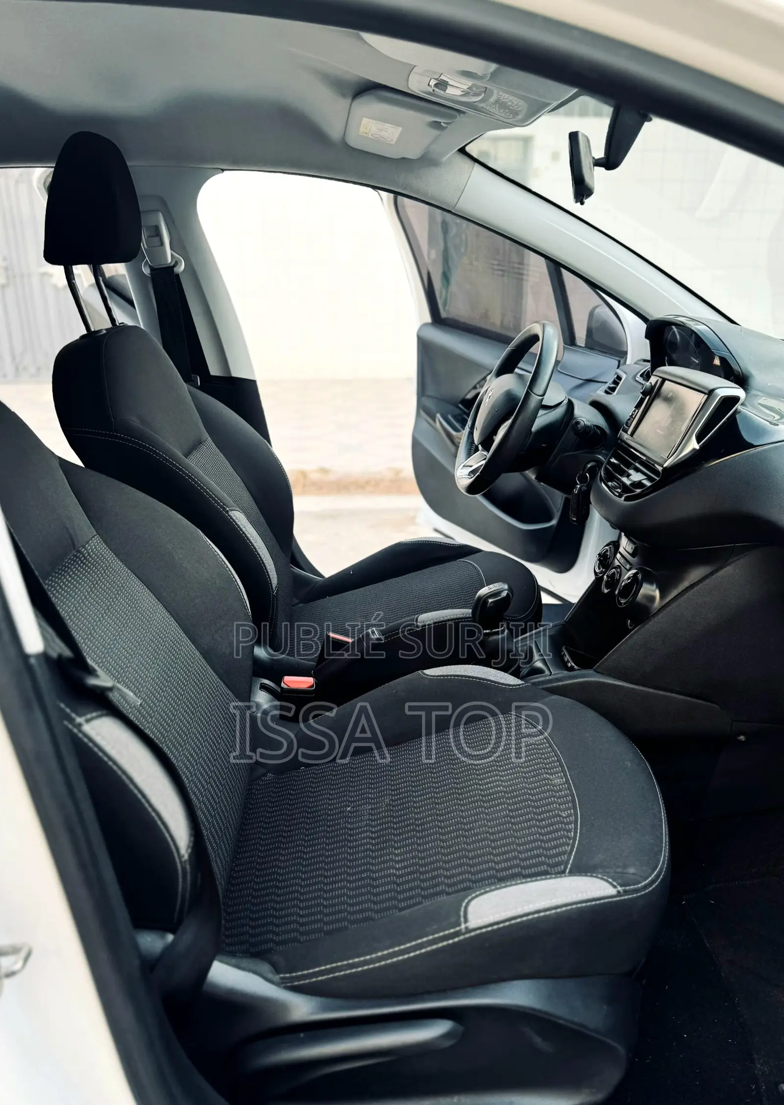 Peugeot 208 2016 Blanc