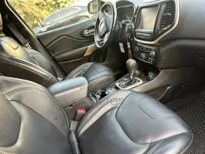 Jeep Cherokee 2017 Rouge