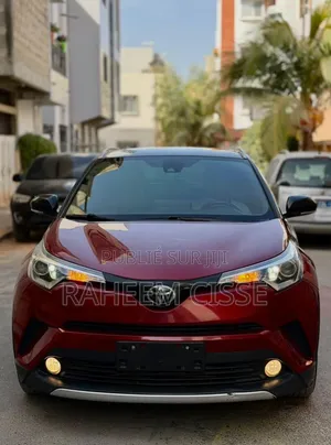 Toyota C-HR LE FWD 2020 Rouge