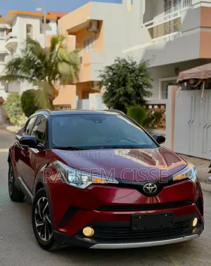 Toyota C-HR LE FWD 2020 Rouge
