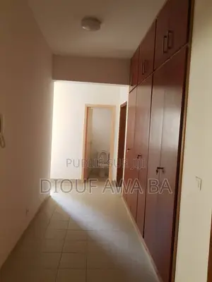 4chbre Appartement dans Location Appartement, Niayes à Louer