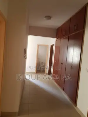 4chbre Appartement dans Location Appartement, Niayes à Louer