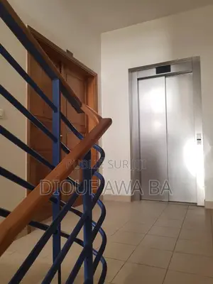 4chbre Appartement dans Location Appartement, Niayes à Louer