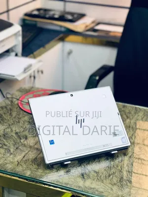 Nouveau Ordinateur Portable HP Elite X2 G8 16GB Intel Core I5 SSD 256GB