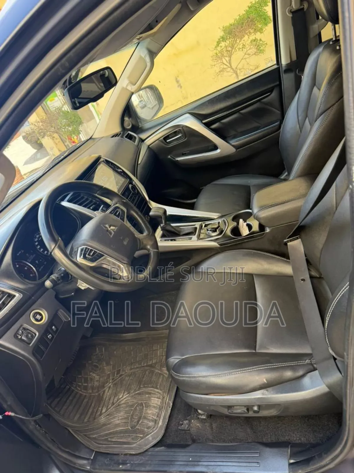 Mitsubishi Pajero Sport 2018 Black