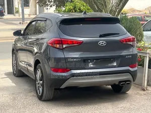 Hyundai Tucson Limited AWD 2017 Gris