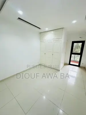 3chbre Appartement dans Location Appartement, Ouakam à Louer