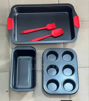 Moule 5pcs en Fer De Qualité Avec Spatule en Silicone