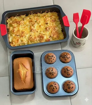 Moule 5pcs en Fer De Qualité Avec Spatule en Silicone