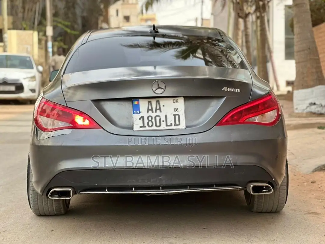 Mercedes-Benz CLA-Class AMG CLA 45 4MATIC Sedan 2014 Gris