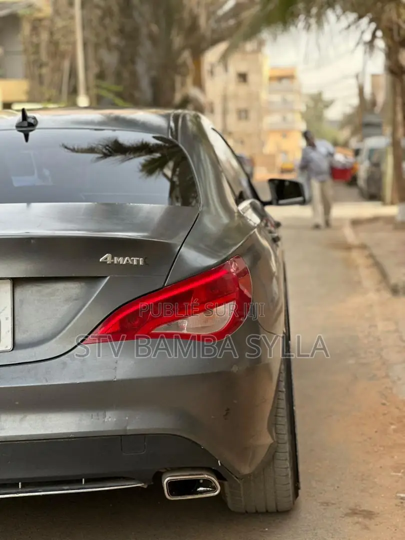 Mercedes-Benz CLA-Class AMG CLA 45 4MATIC Sedan 2014 Gris
