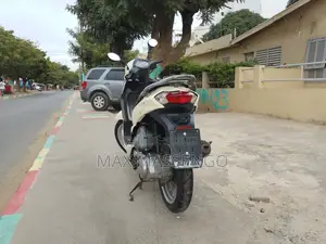 Peugeot Tweet 2018 Beige