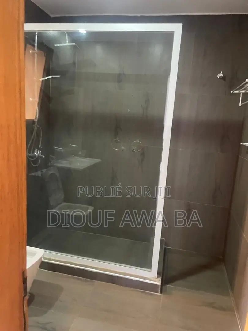 4chbre Appartement dans Vente Appartement, Niayes à Vendre