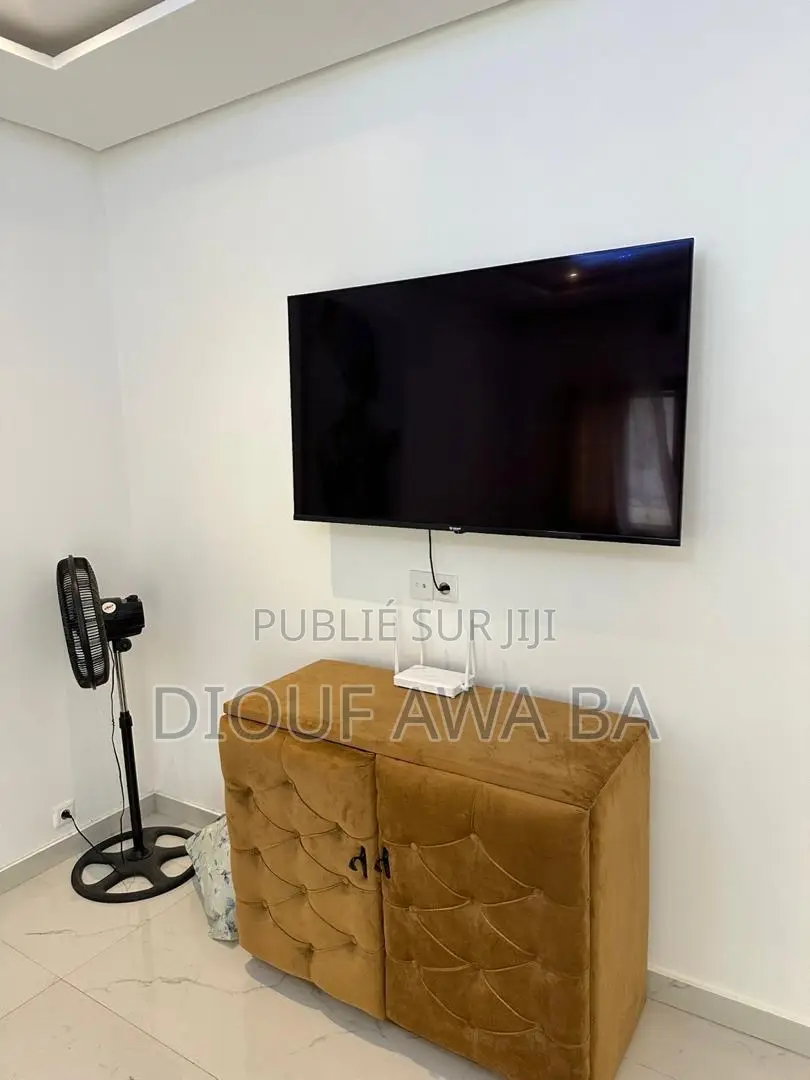 Studio Meublé À Louer À La Cité Djily Mbaye