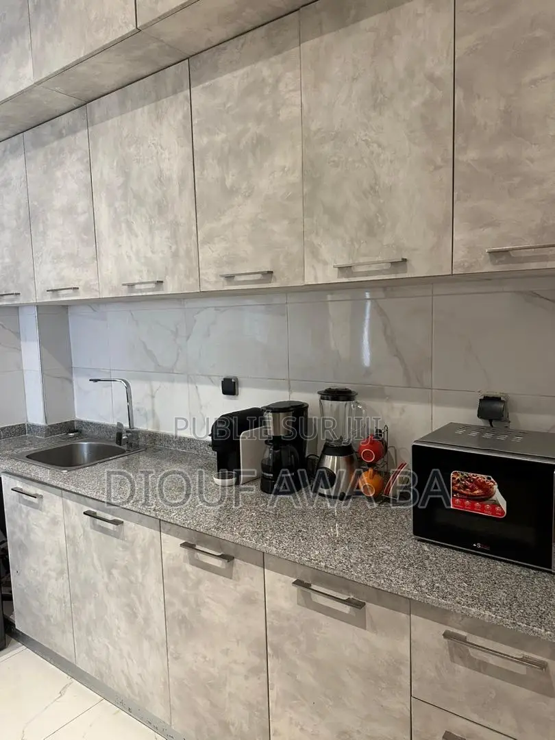 Studio Meublé À Louer À La Cité Djily Mbaye