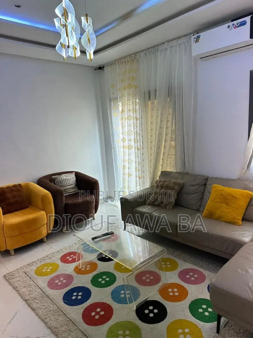 Studio Meublé À Louer À La Cité Djily Mbaye