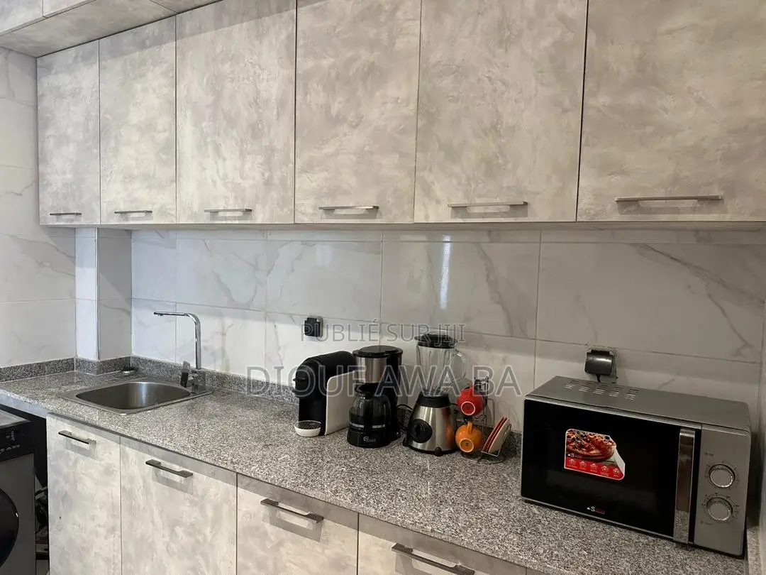 Studio Meublé À Louer À La Cité Djily Mbaye