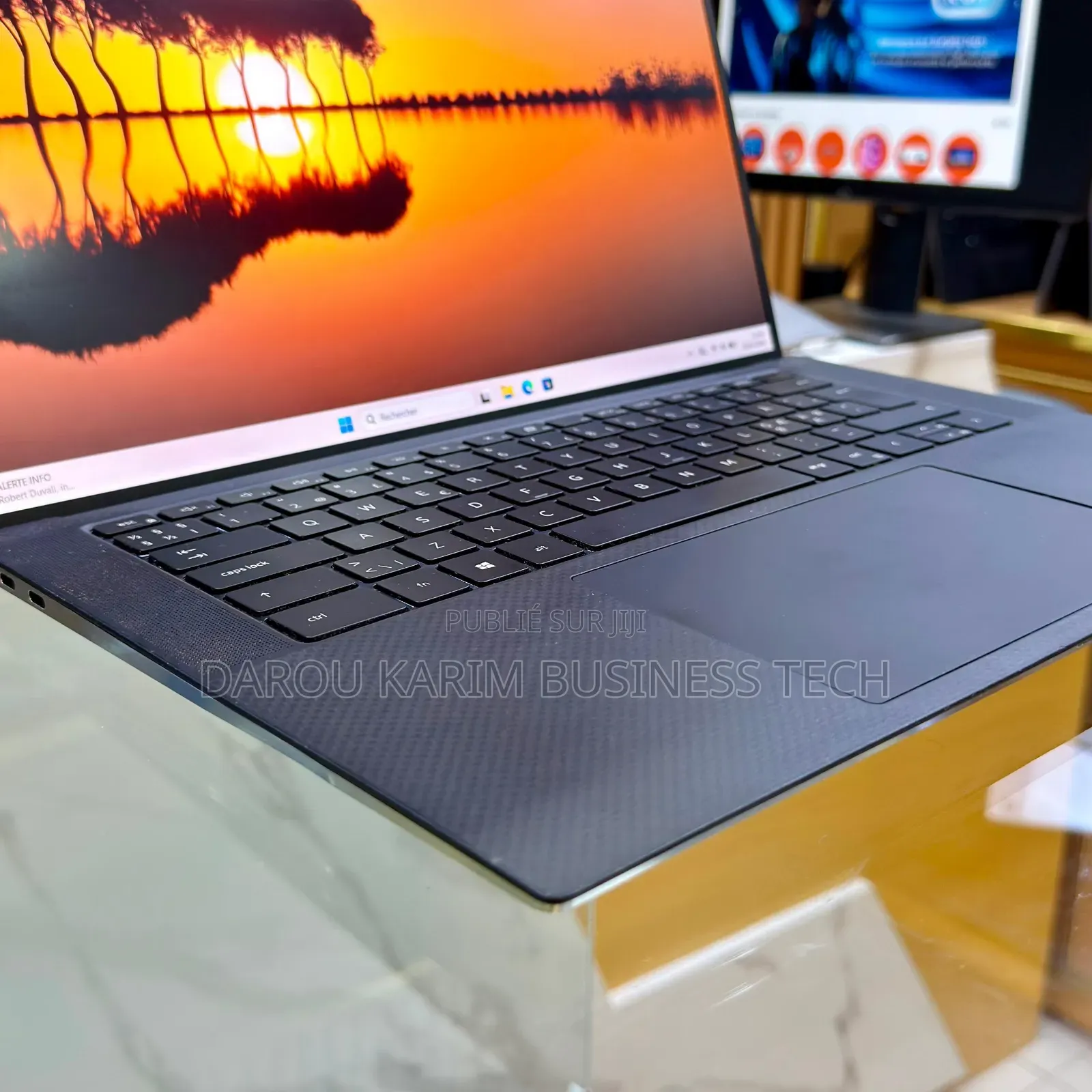 Nouveau Dell Precision 5550 16GB Intel Core I7 SSD 512GB