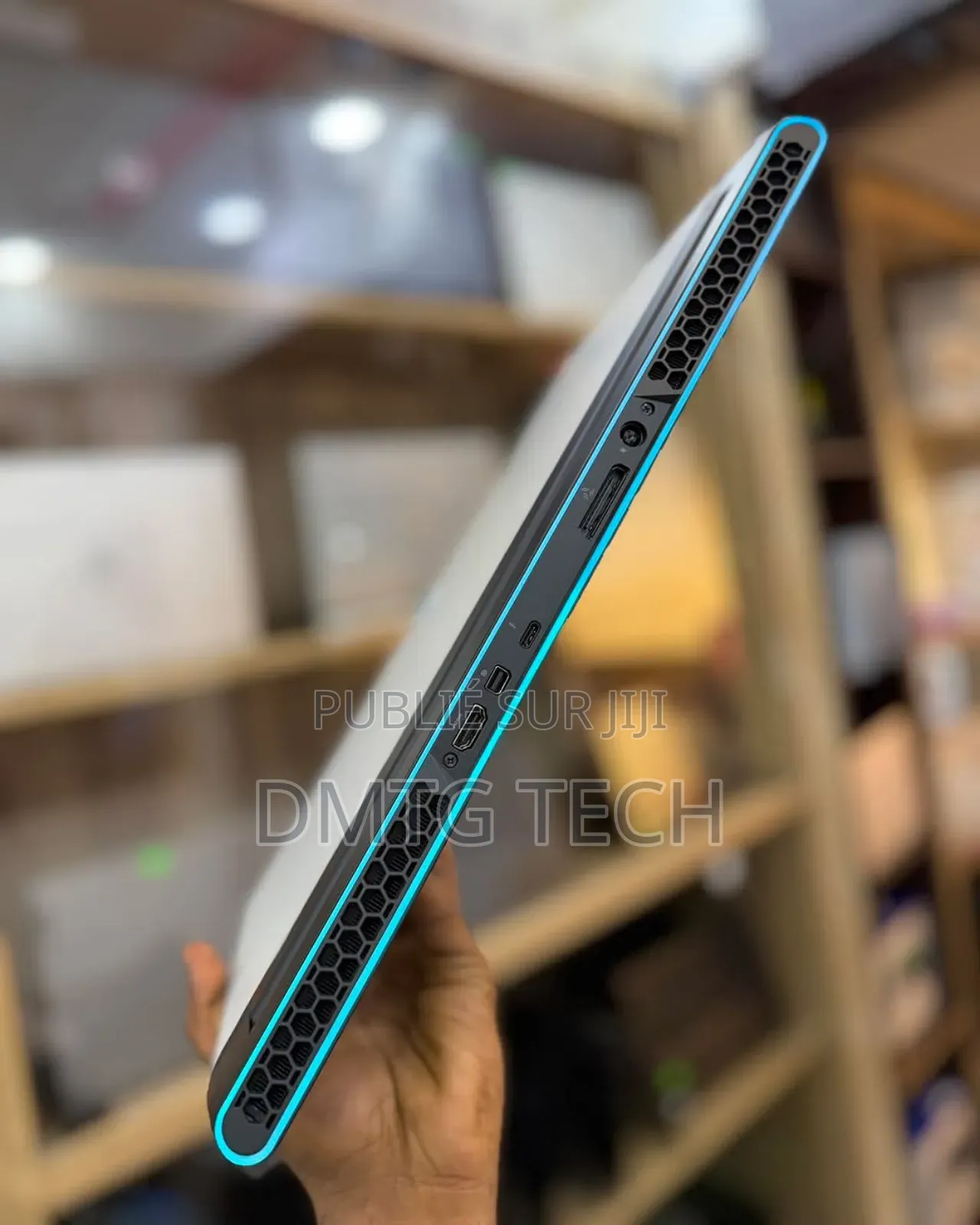 Nouveau Dell Alienware Aurora R12 16GB Intel Core I7 SSD 512GB