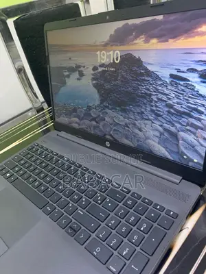 Nouveau Ordinateur Portable HP 250 G8 4GB Intel Core I5 HDD 512GB