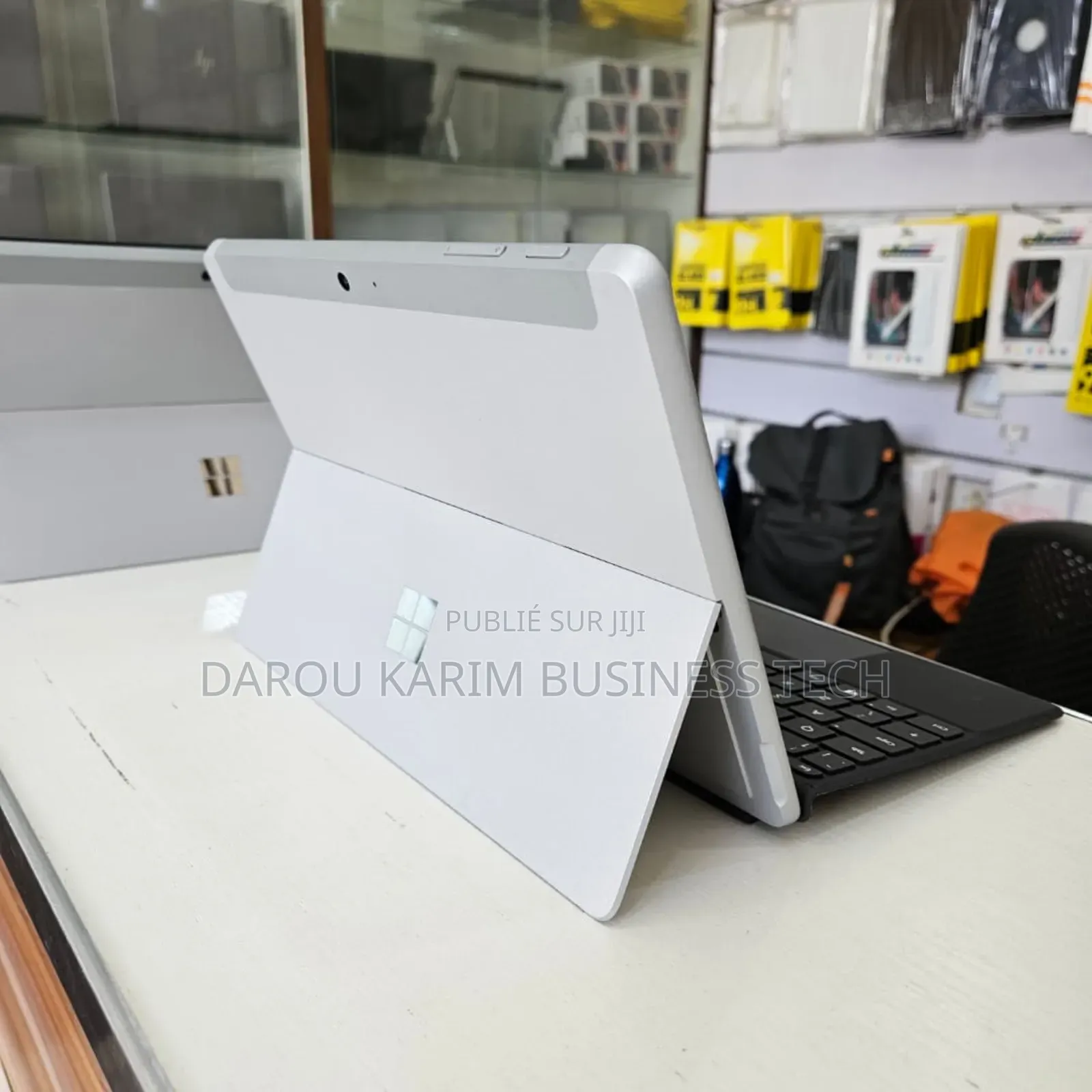 Nouveau Microsoft Surface Go 2 8GB Intel Core i3 SSD 128GB