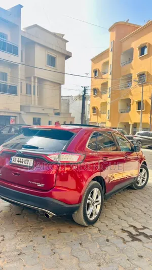 Ford Edge Titanium 4dr AWD 2017 Rouge