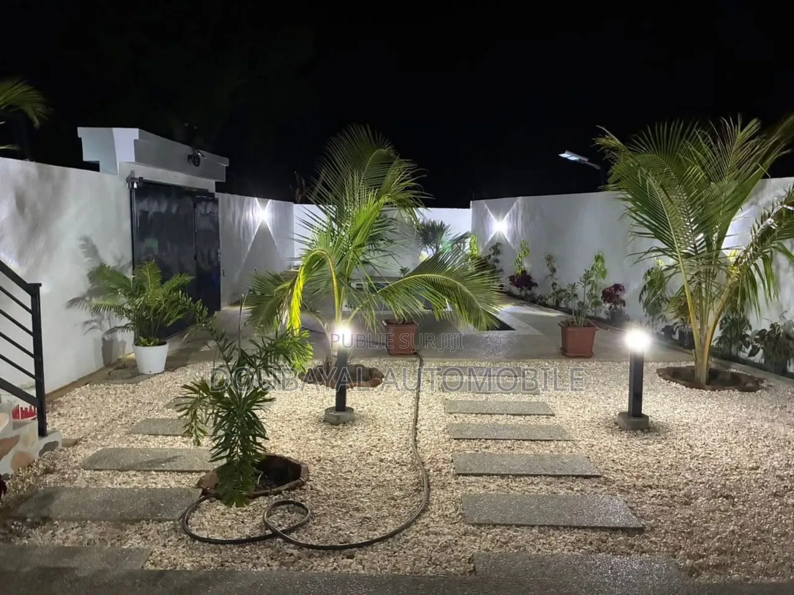 Furnished 3chbre Villa dans Niang, Thiès Sud à Vendre