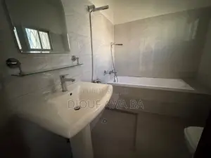 4chbre Villa dans Location Villa F5, Mermoz Sacré-Cœur à Louer