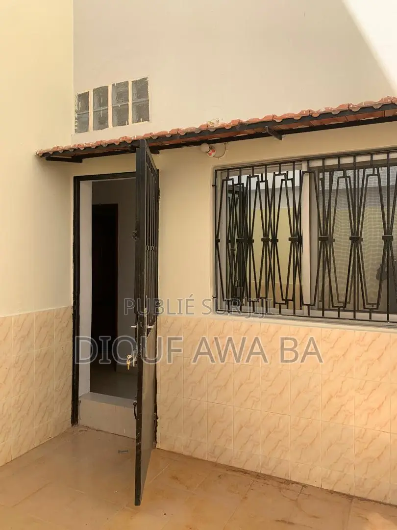 5chbre Maison dans Location Villa, Sicap-Liberté à Louer