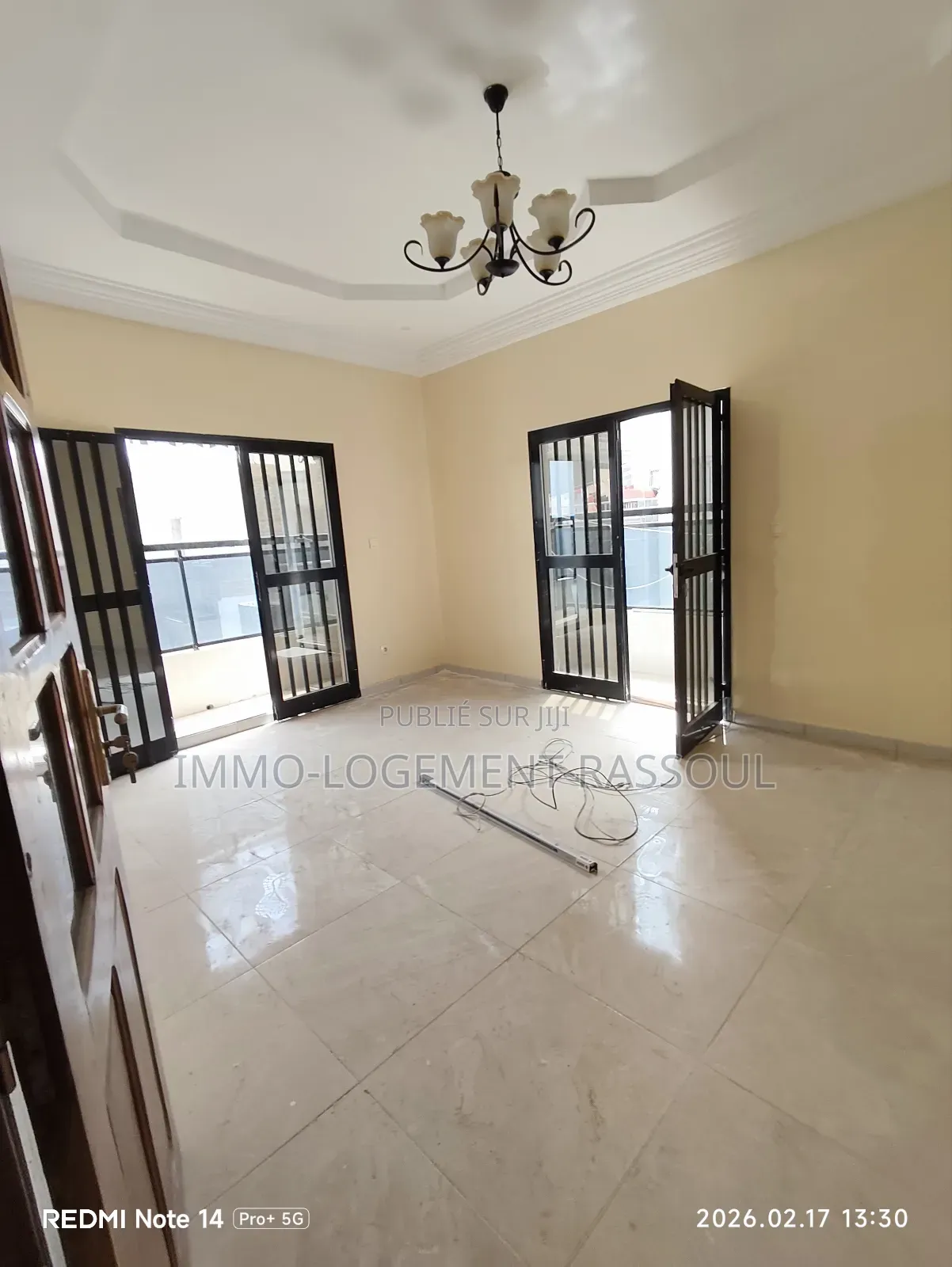 3chbre Appartement dans , Ouakam à Louer