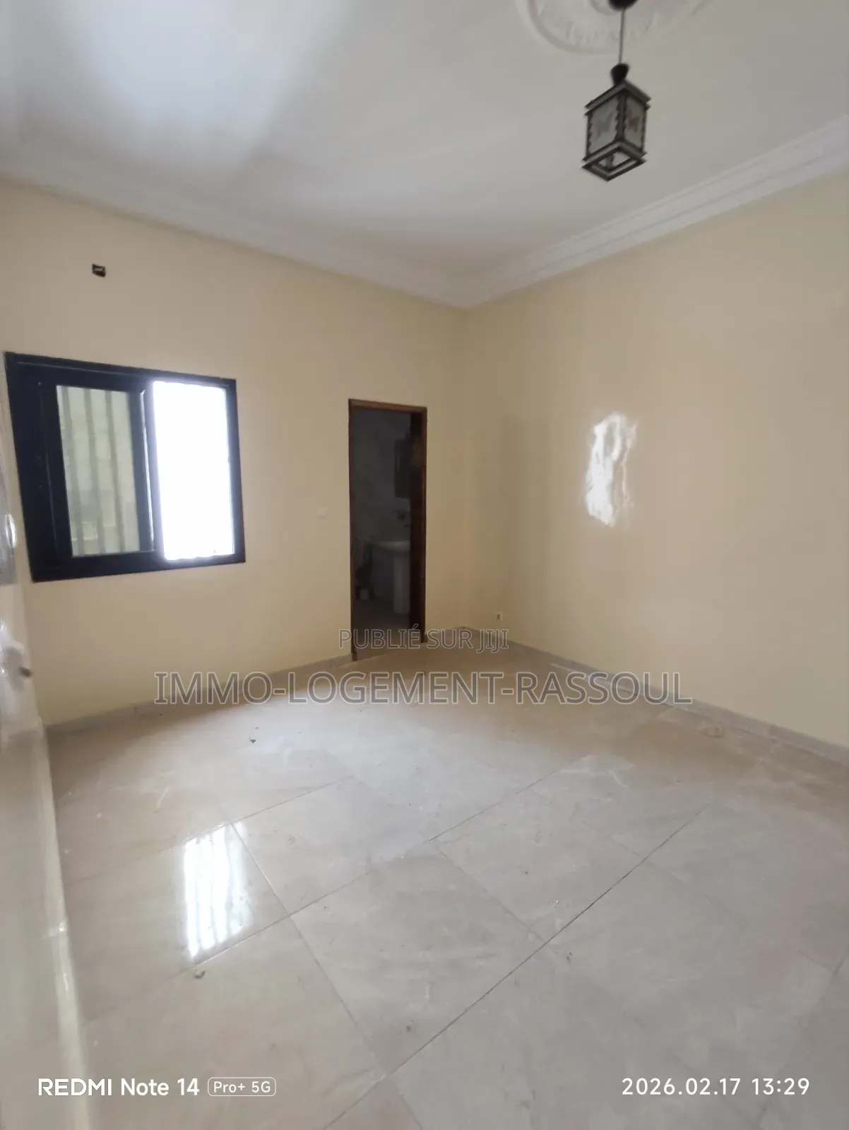 3chbre Appartement dans , Ouakam à Louer