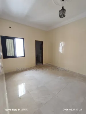 3chbre Appartement dans , Ouakam à Louer