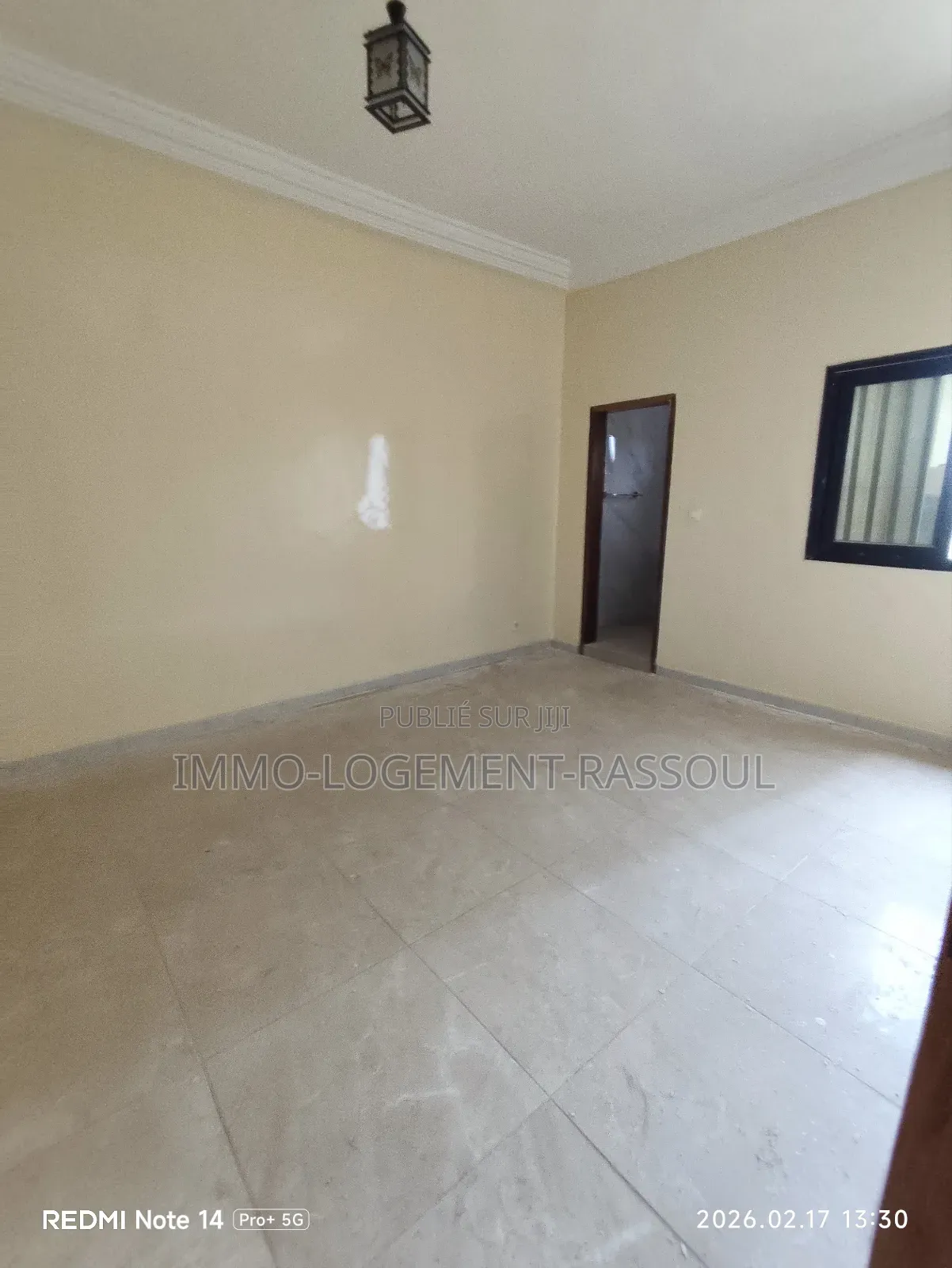 3chbre Appartement dans , Ouakam à Louer