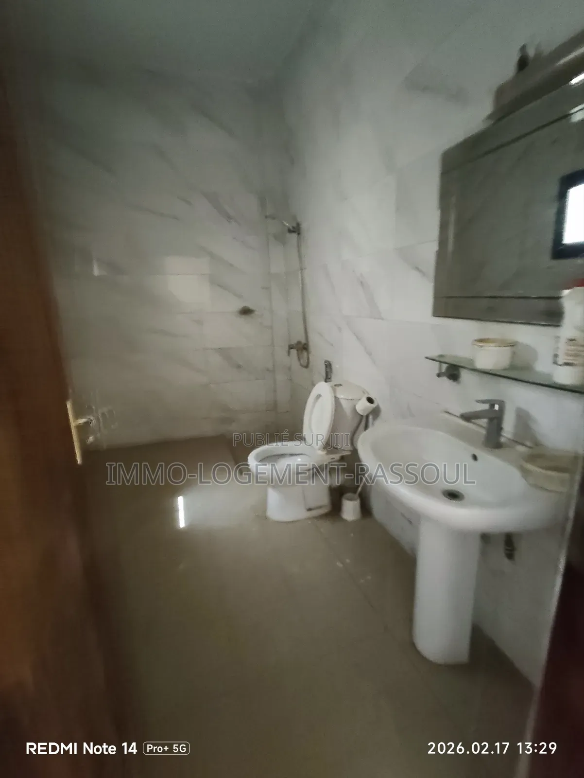 3chbre Appartement dans , Ouakam à Louer